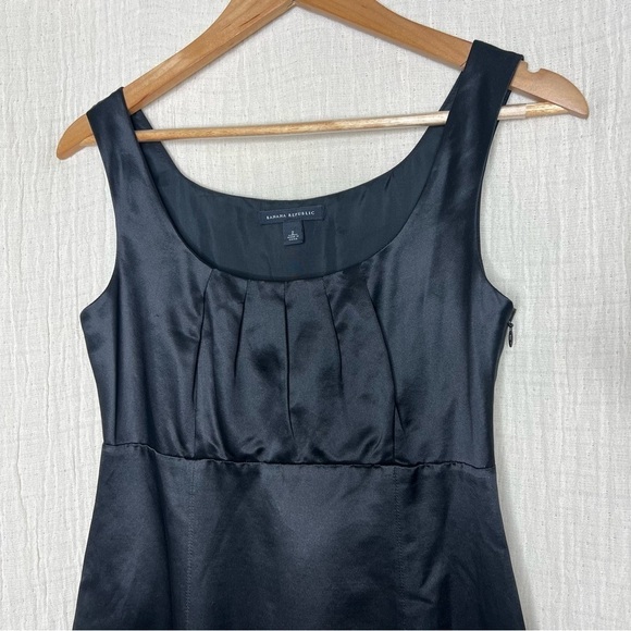 Banana Republic Silk Cotton Black Sheath Cocktail Dress LBD size 2 - Picture 6 of 7